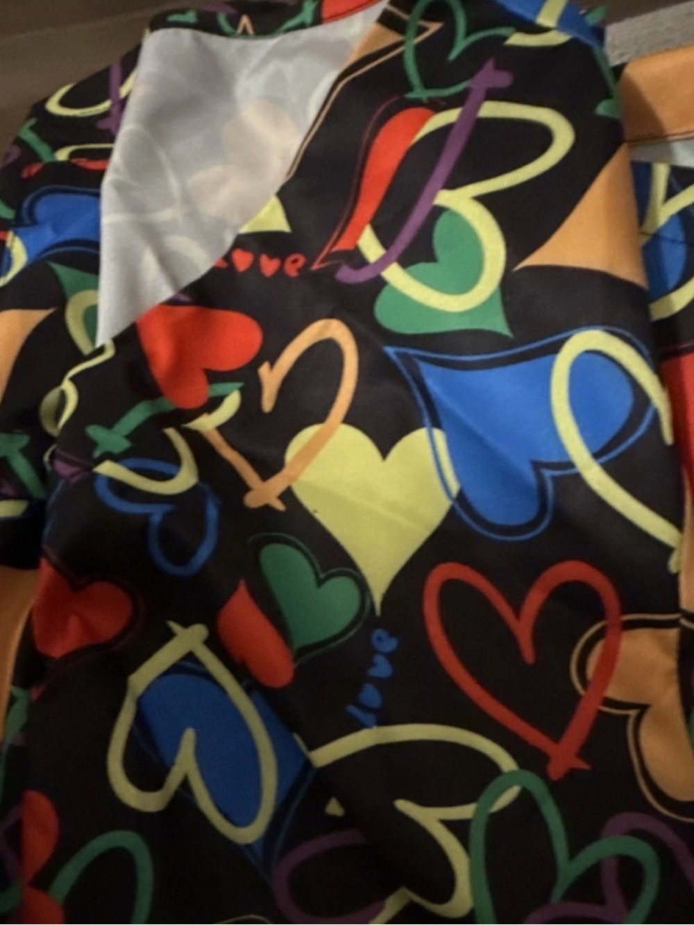 Black Multicolor Heart-Print Satin feel scrub top